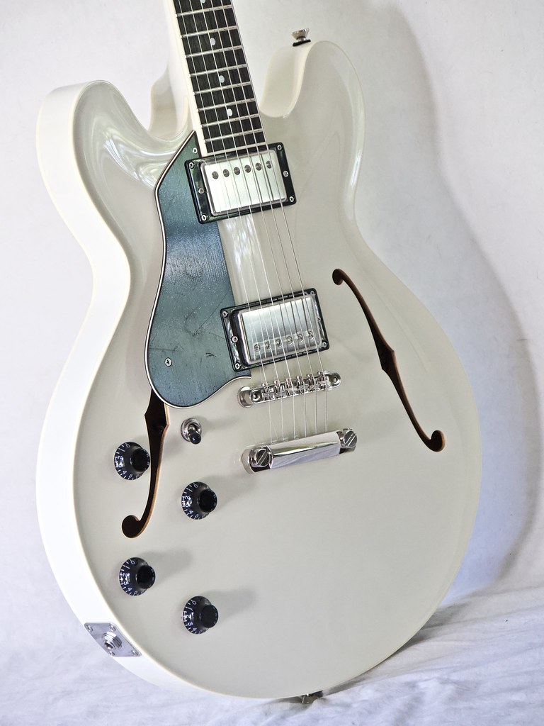 Collings I35LC Olympic White left handed guitar. Collings … Flickr