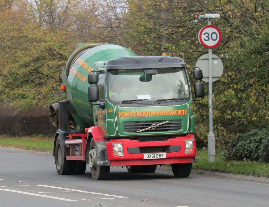 Potters group DX61 BBZ at Welshpool Joshhowells27 Flickr