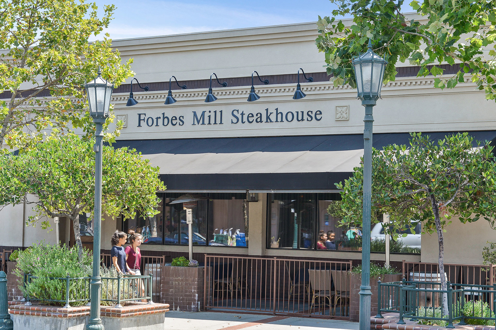 18000 Madrone Drive, Los Gatos Presented by Paula Leary & Terence