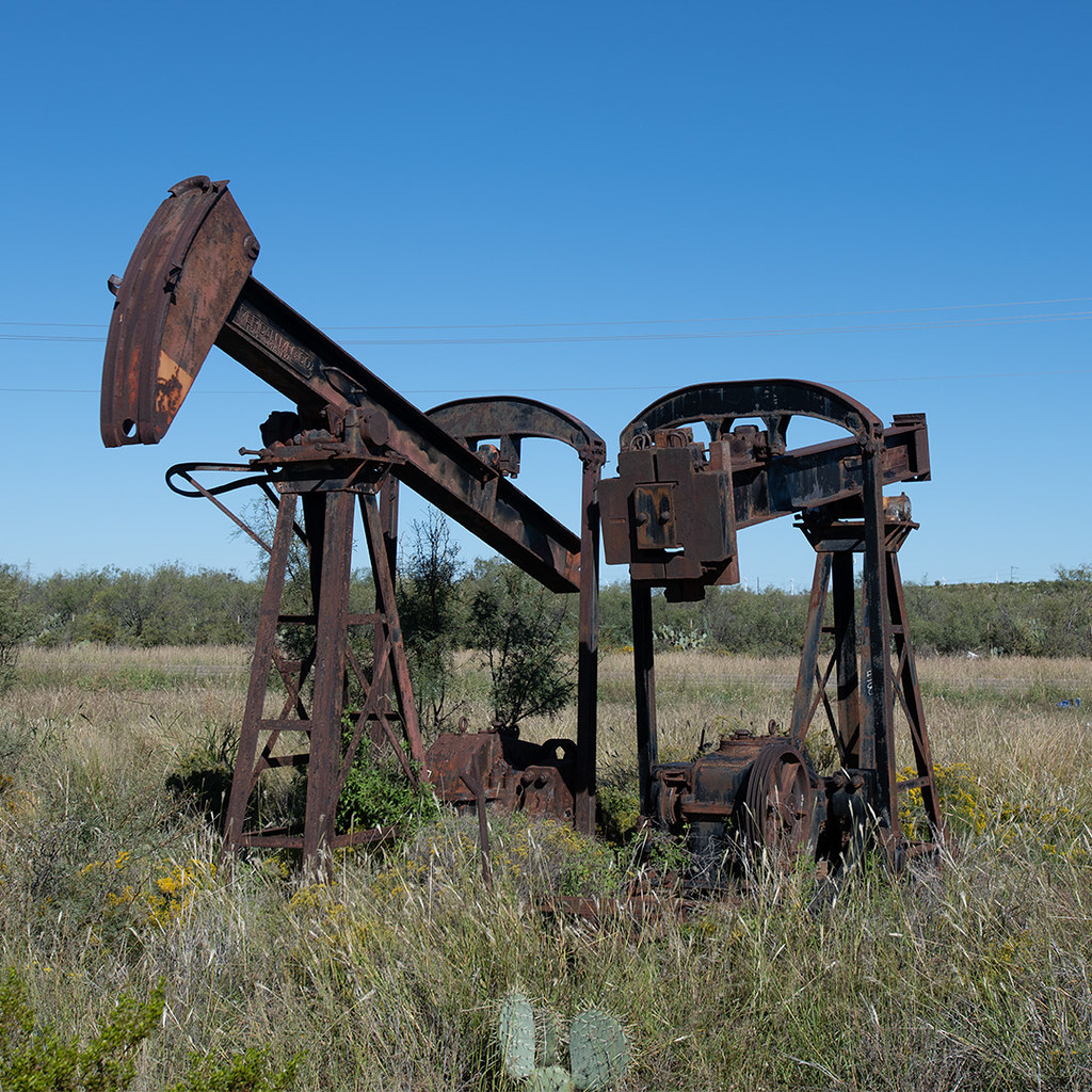 West Texas Oil Field Equipment Louis Vest Flickr