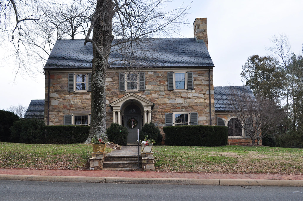 Dowell House, built 1933 Mr Dowell also bought the lot on … Flickr