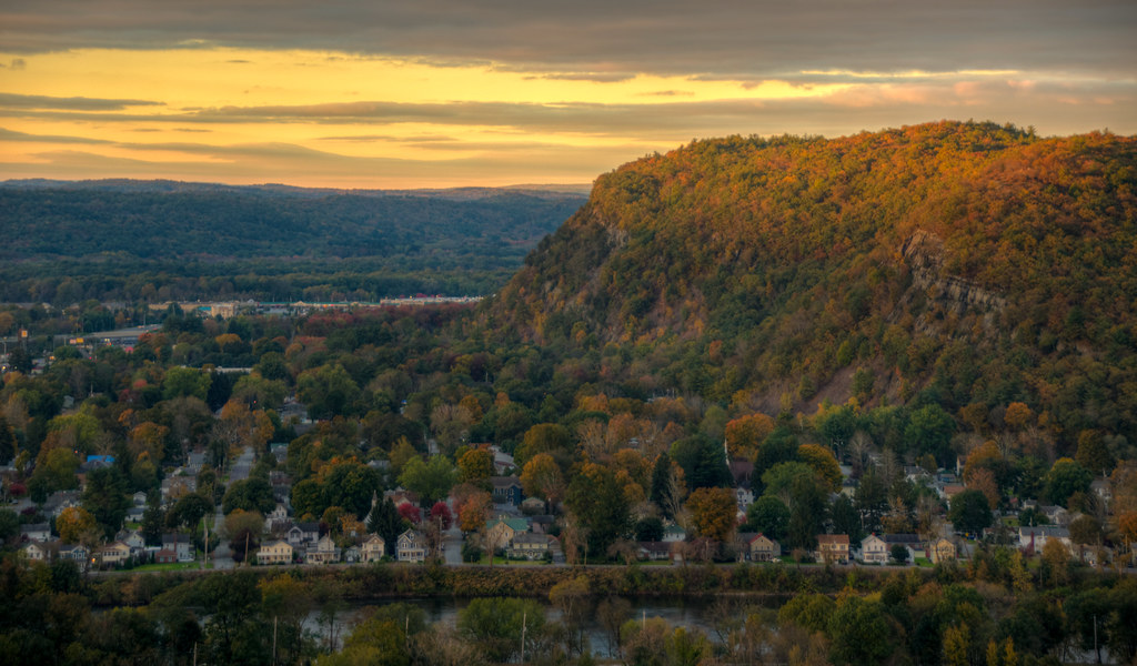 Mountain Sunrise Matamoras, Pennsylvania ap0013 Flickr