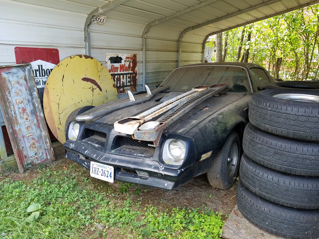 relics at Melvin's Auto Repair and Sales, Amherst County, … Flickr