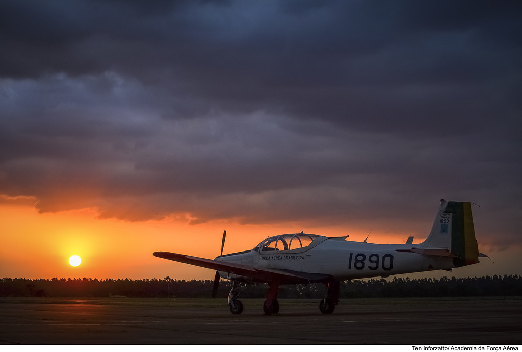 T-25 Universal - a photo on Flickriver