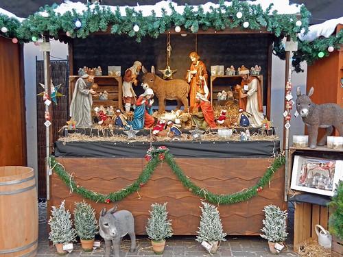 Christmas nativity scene at Meadowcroft Garden Centre, Batâ€¦ Flickr