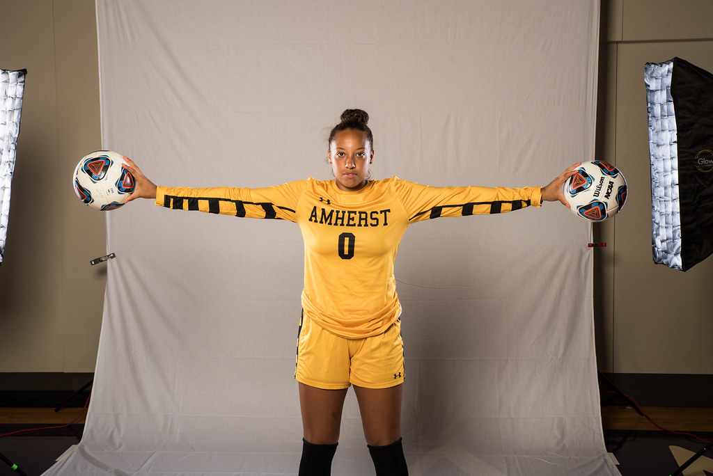 Amherst_College_Womens_Soccer_Team_20180903_CS2_4944 Flickr