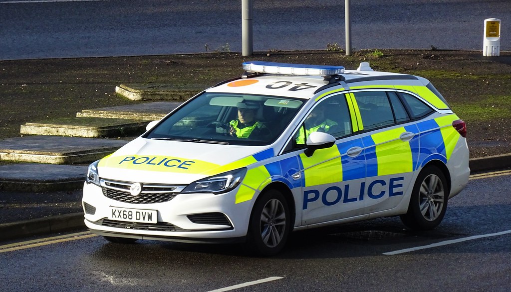 Bedfordshire Police KX68 DVW 999 Response Flickr