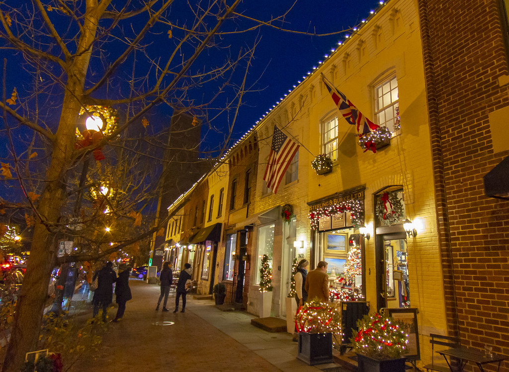 GLOW light exhibits 2018 Nick Hobgood Flickr