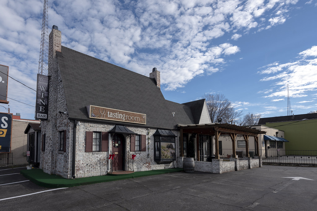 Tasting Room, Greensboro, NC Former Pure Oil station at 90… Flickr