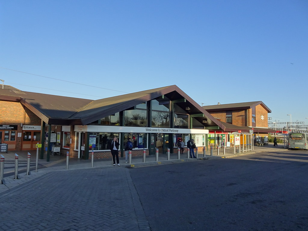 Didcot Parkway station Didcot Parkway station, 18 November… Flickr