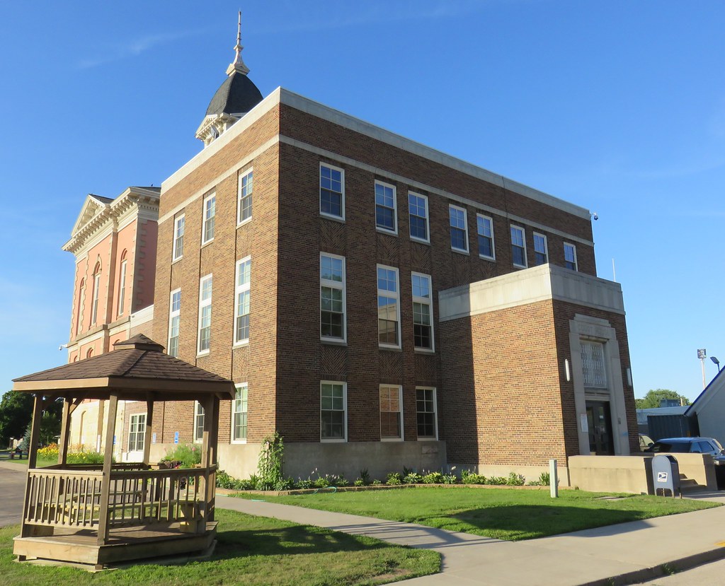 Menominee County Courthouse (Menominee, Michigan) Built in… Flickr