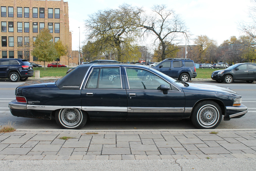 Stately | 1992 - '94 Buick Roadmaster sedan. en.wikipedia.or… | Flickr