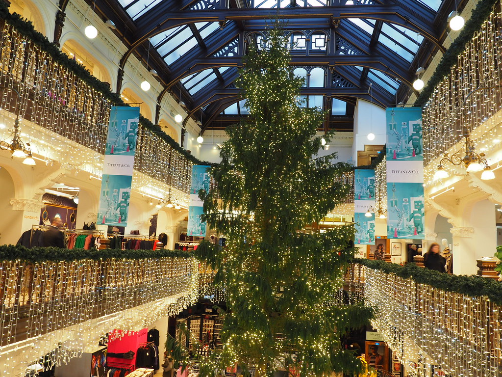 Jenners Store Christmas Tree Edinburgh. ( Explore 131218… Flickr