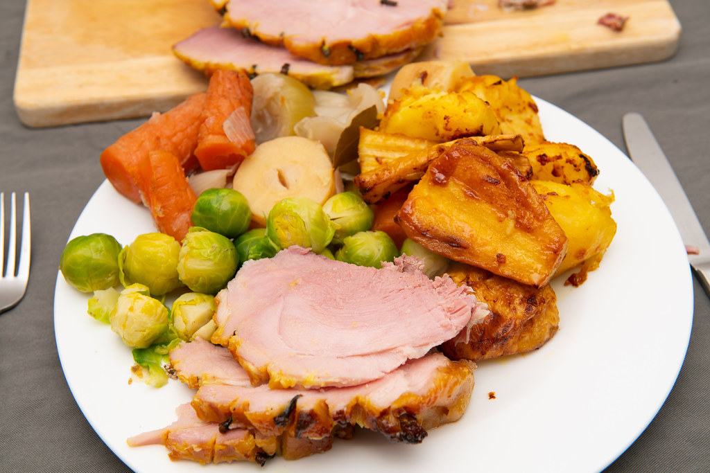 _DSC74753 Honey and mustardglazed roast gammon joint wit… Flickr