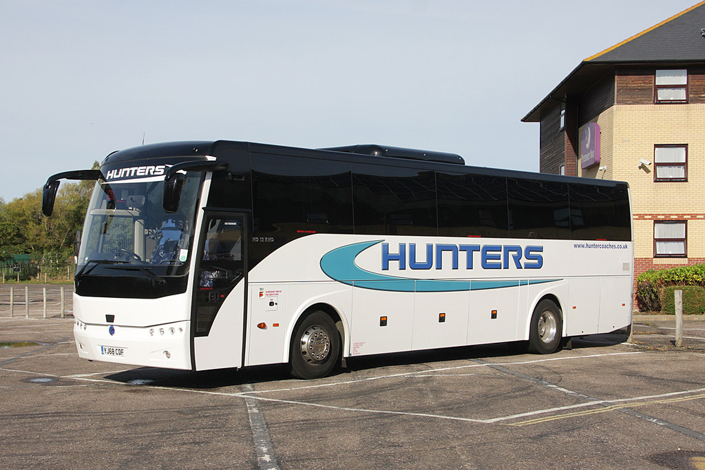 Hunters YJ68 CDF Hunters Coaches, Moortown, Leeds YJ68 CDF… Flickr