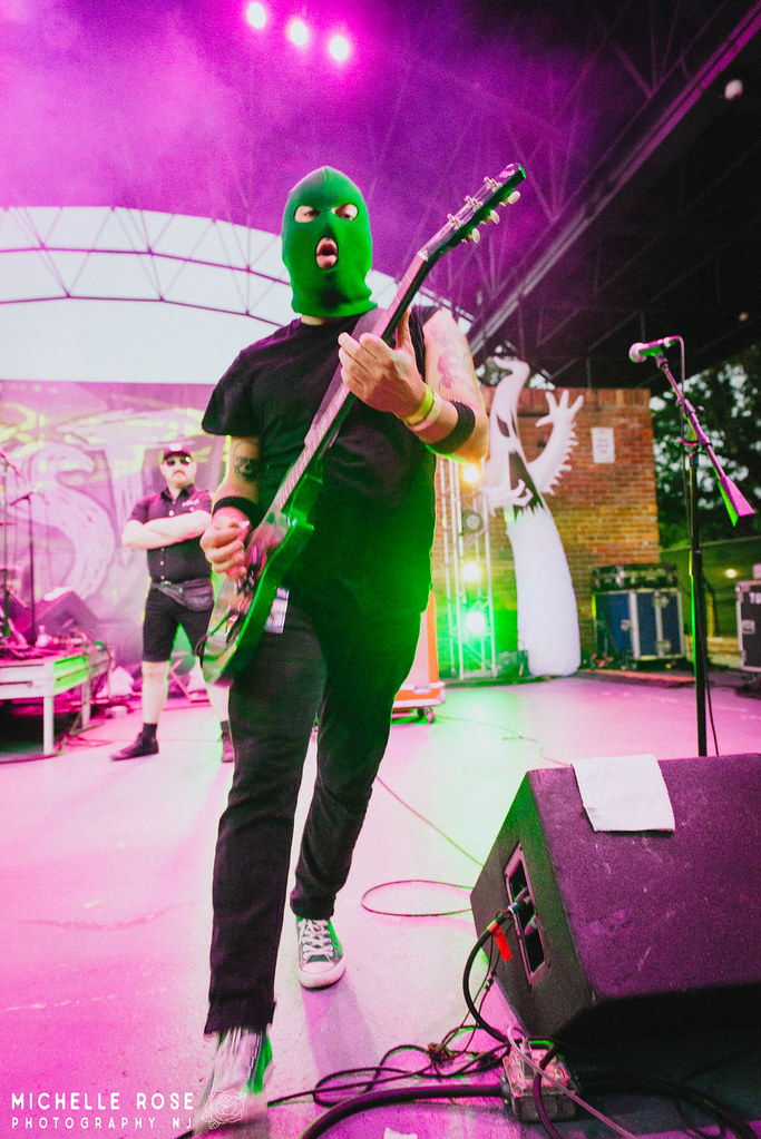 MaskedIntruder.BoDiddely.Sun.Michelle.Nuccio1.jpg Flickr