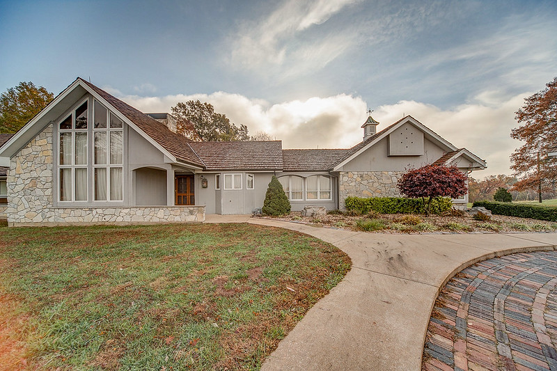 Home and 30 Acres in St. Clair County For Sale