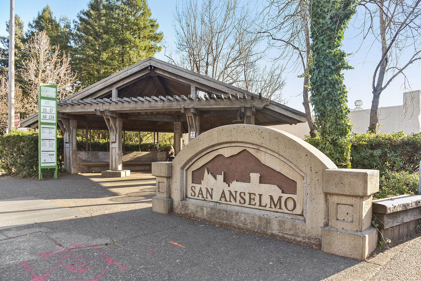 318 Butterfield Road, San Anselmo Presented by James Nead & Courtney Ott