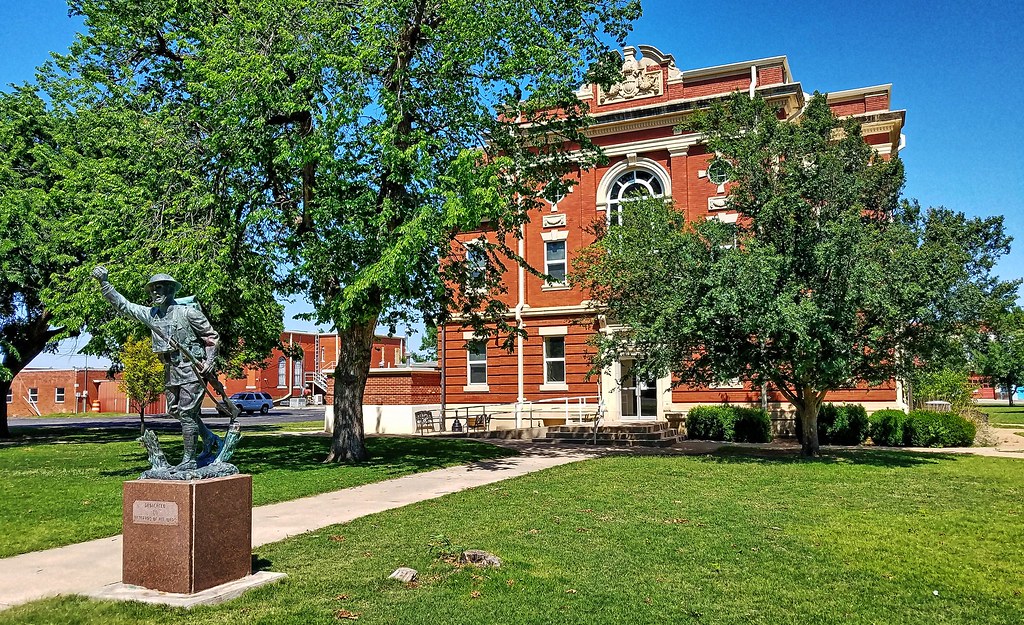Kiowa County Courthouse Hobart OK (1) nrhp 84003094 Kevin