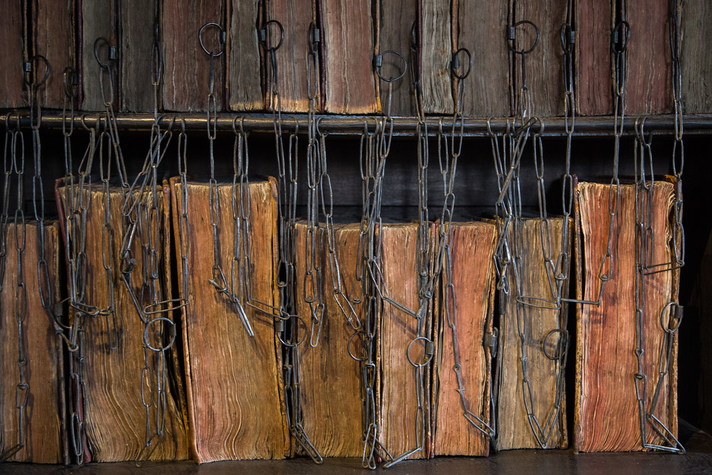 Chain Library Chetham's Library, Long Millgate, Manchester… Flickr