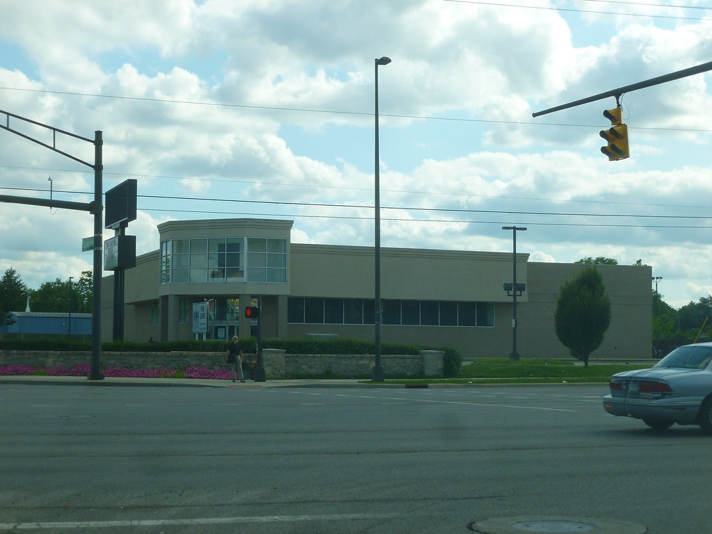 former Walgreens, Cleveland Ave, Columbus, OH 4401 Clevela… Flickr