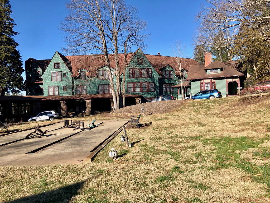 Manor Inn, Albemarle Park, Asheville, NC The Manor Inn was… Flickr