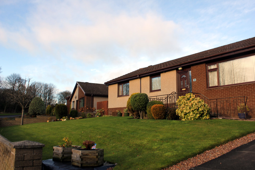 Newliston.Kirkcaldy. Newliston drive. boneytongue Flickr