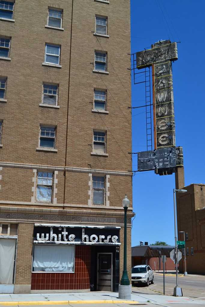 Hotel Pawnee, North Platte, Nebraska Todd Jacobson Flickr