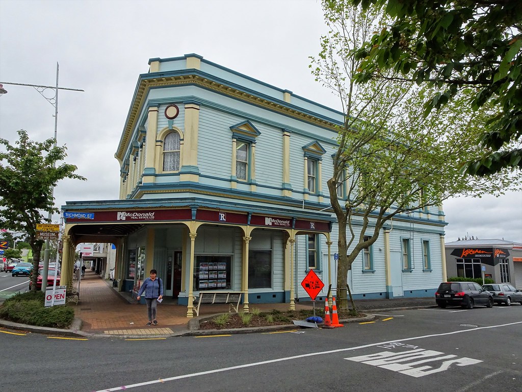 Inglewood. Taranaki. The old Shoe Store built in 1910 in t… Flickr