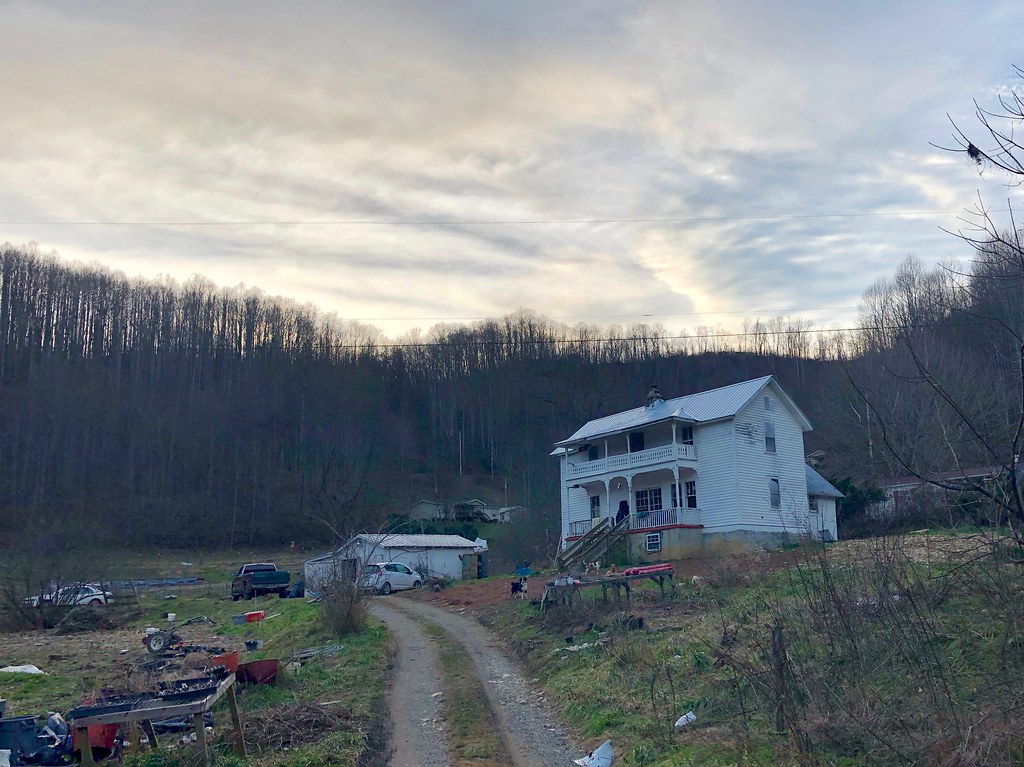 Crawford Cemetery Road, Willets, NC Warren LeMay Flickr