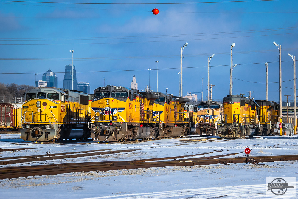 UP Armourdale Yard at Kansas City, KS Stored units rest at… Flickr