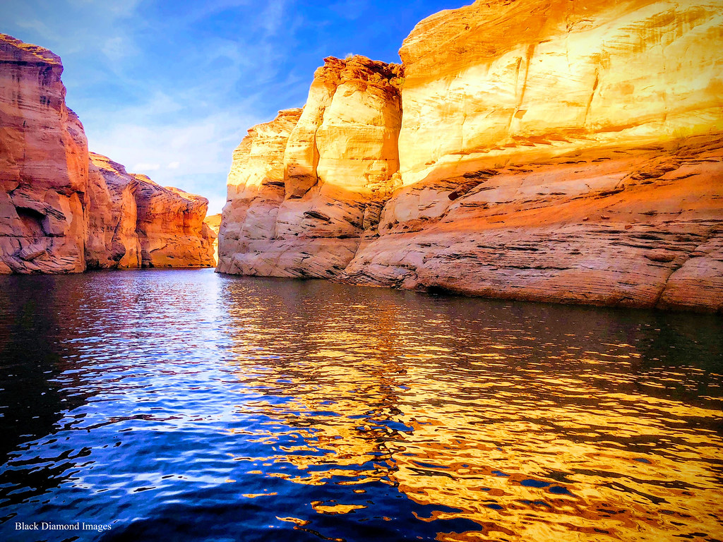 Reflections in Antelope Canyon, Lake Powell, Page, Arizona… Flickr