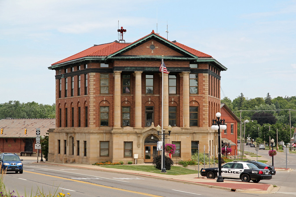 Hillsdale City Hall — Hillsdale, Michigan Christopher Riley Flickr