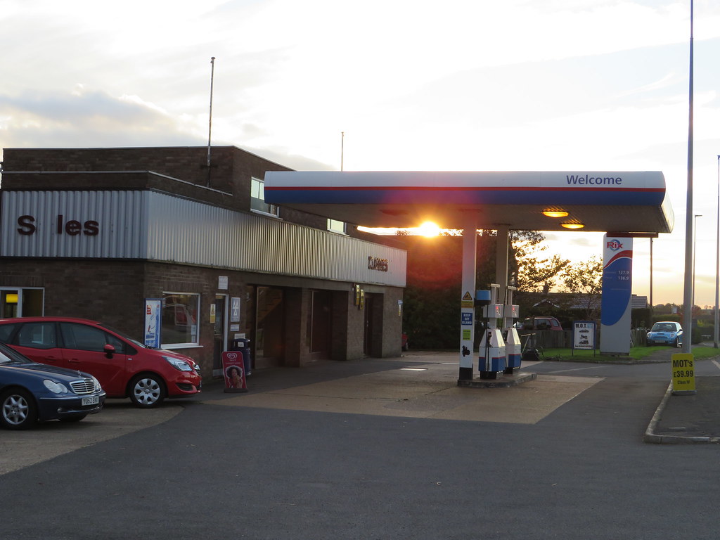 Rix Spilsby Road Garage, Spilsby, Horncastle, Lincolnshi… Flickr