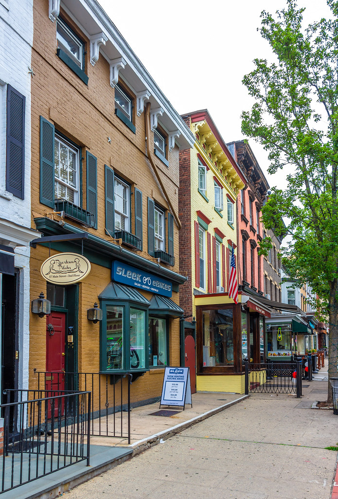 Downtown Tarrytown The Village of Tarrytown is located in … Flickr