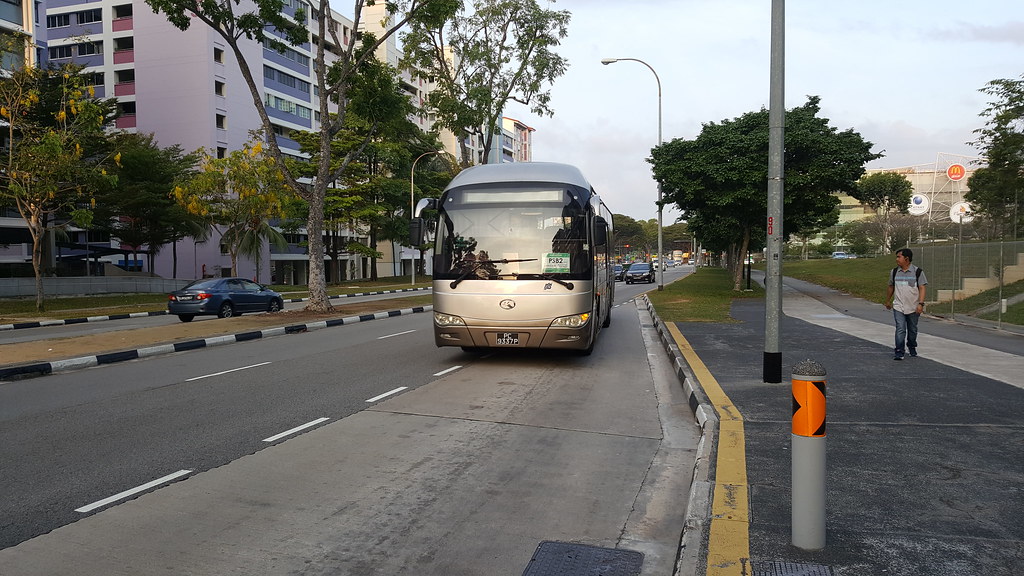 GTS Express N Car Rental, King Long XMQ6110K, PC9337P on P… Flickr