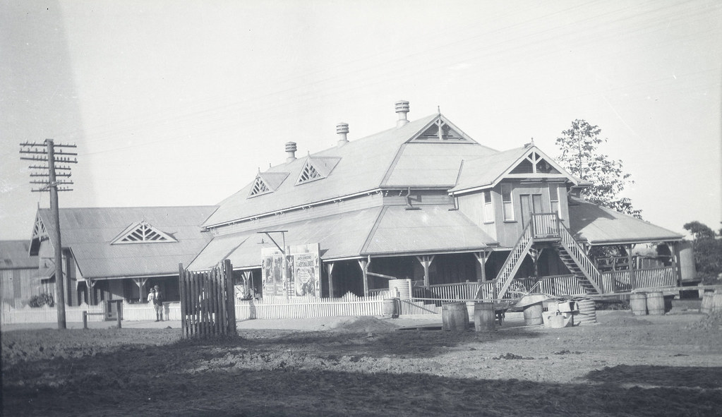 Innisfail Shire Hall. Two storey building with verandah. M… Flickr