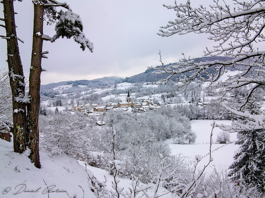 Le bourg de ST CLEMENT (03250) sous la neige. 23/01/2019 P… Flickr