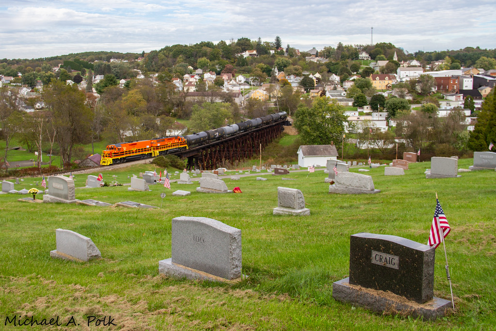 BPRR 121 Chicora, PA BT3 heads South over the trestle i… Flickr