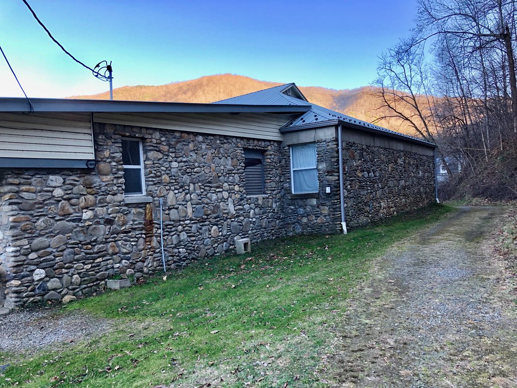 Old Cruso School, Cruso, NC The old Cruso School was built… Flickr