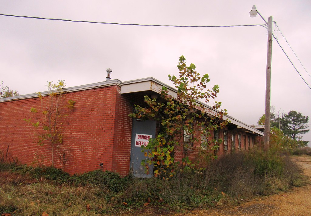 Minter City, Mississippi . Thom Karmik Flickr