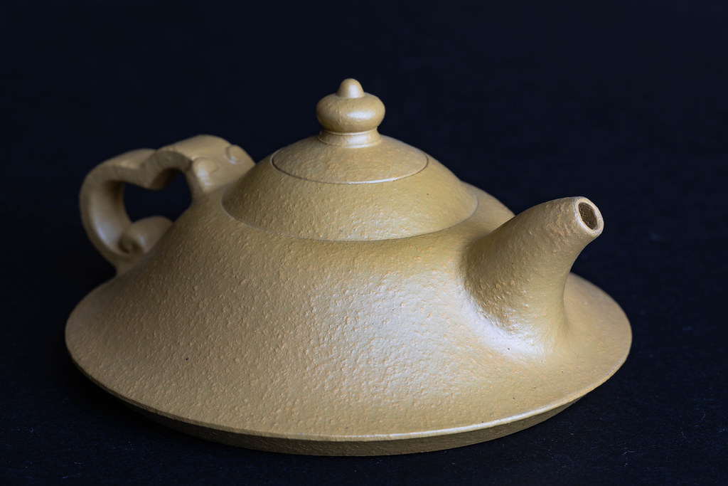 Small Yellow Teapot A small cute yellow teapot but not so … Flickr