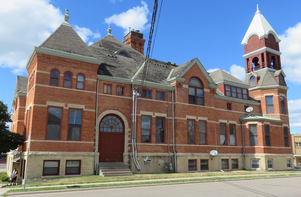 Old Merrill, Wisconsin City Hall Built in 1889, the former… Flickr