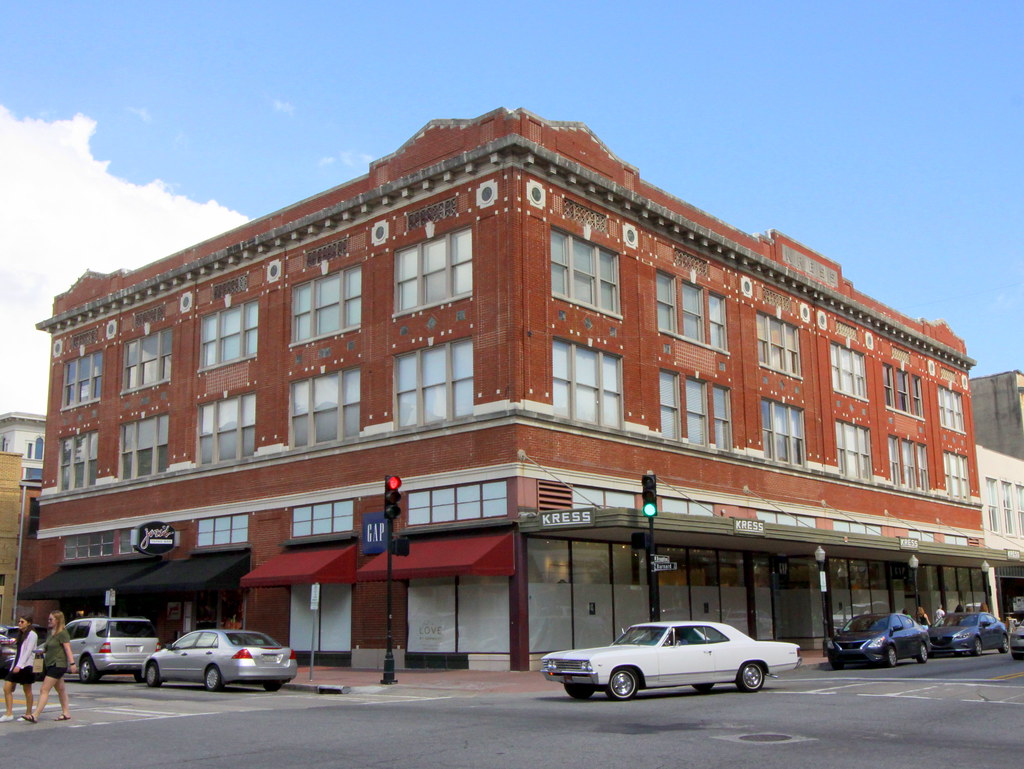Kress Building Savannah, GA The Kress Building in the Sa… Flickr
