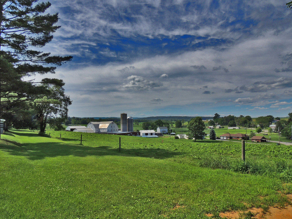 Bedford Farm 062442015 A farm in Bedford County, PA Neat Flickr