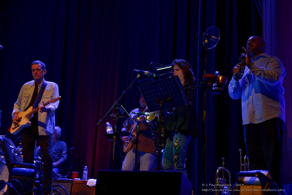 Bob Britt_Dana Robbins_Quentin Ware Delbert McClinton play… Flickr