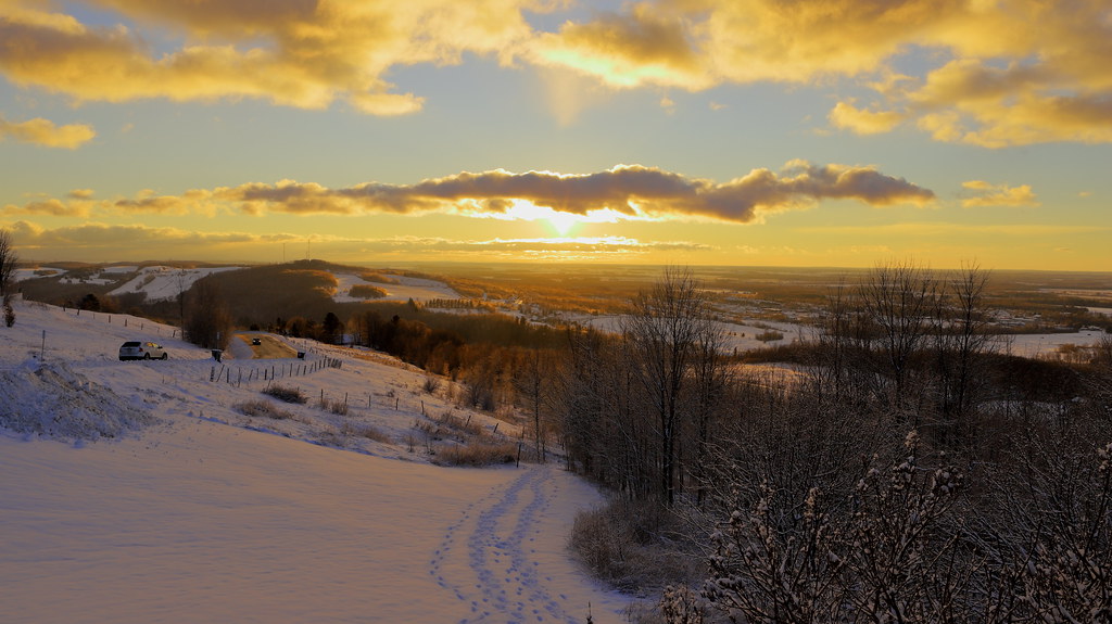 Coucher de soleil au mont Arthabaska ! Yves Courtemanche