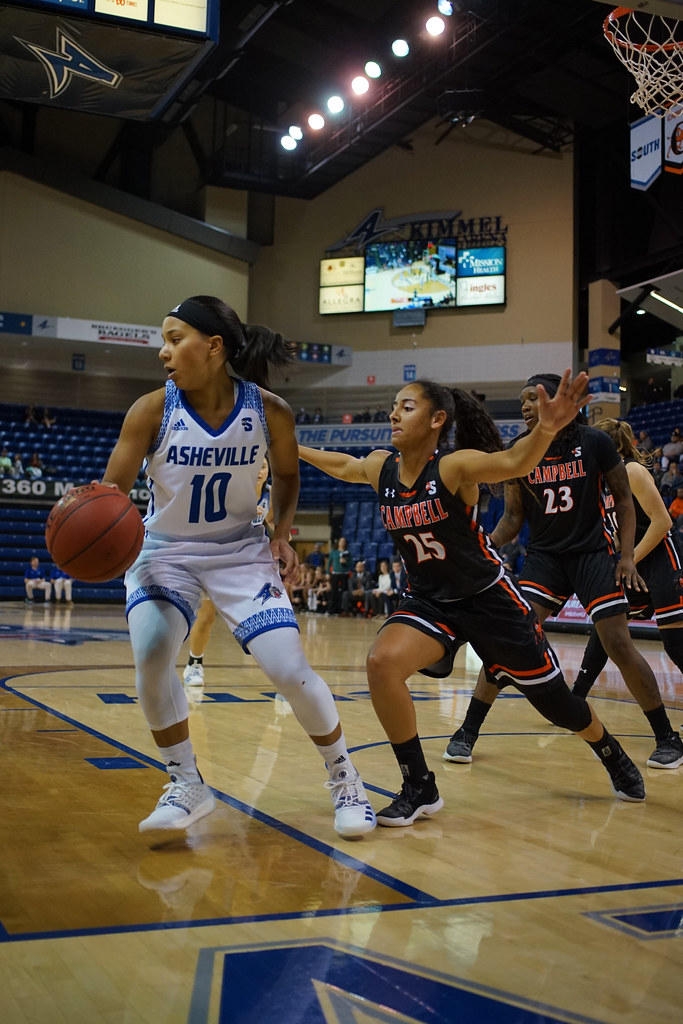 UNCA v Camp__924 Alan Hantz Flickr