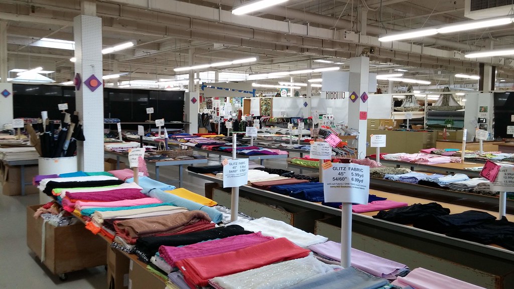 Mill End Store (Milwaukie, Oregon) November 2nd, 2018 Flickr