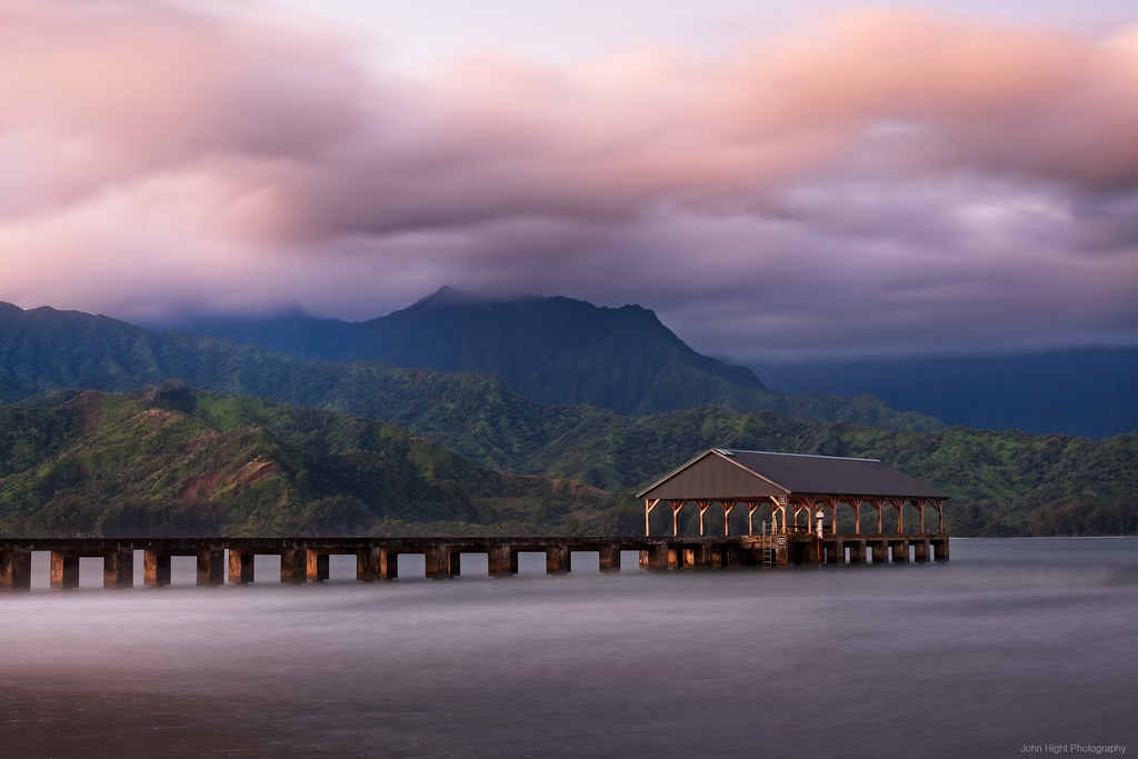 Why is Hanalei Bay So Spectacular?